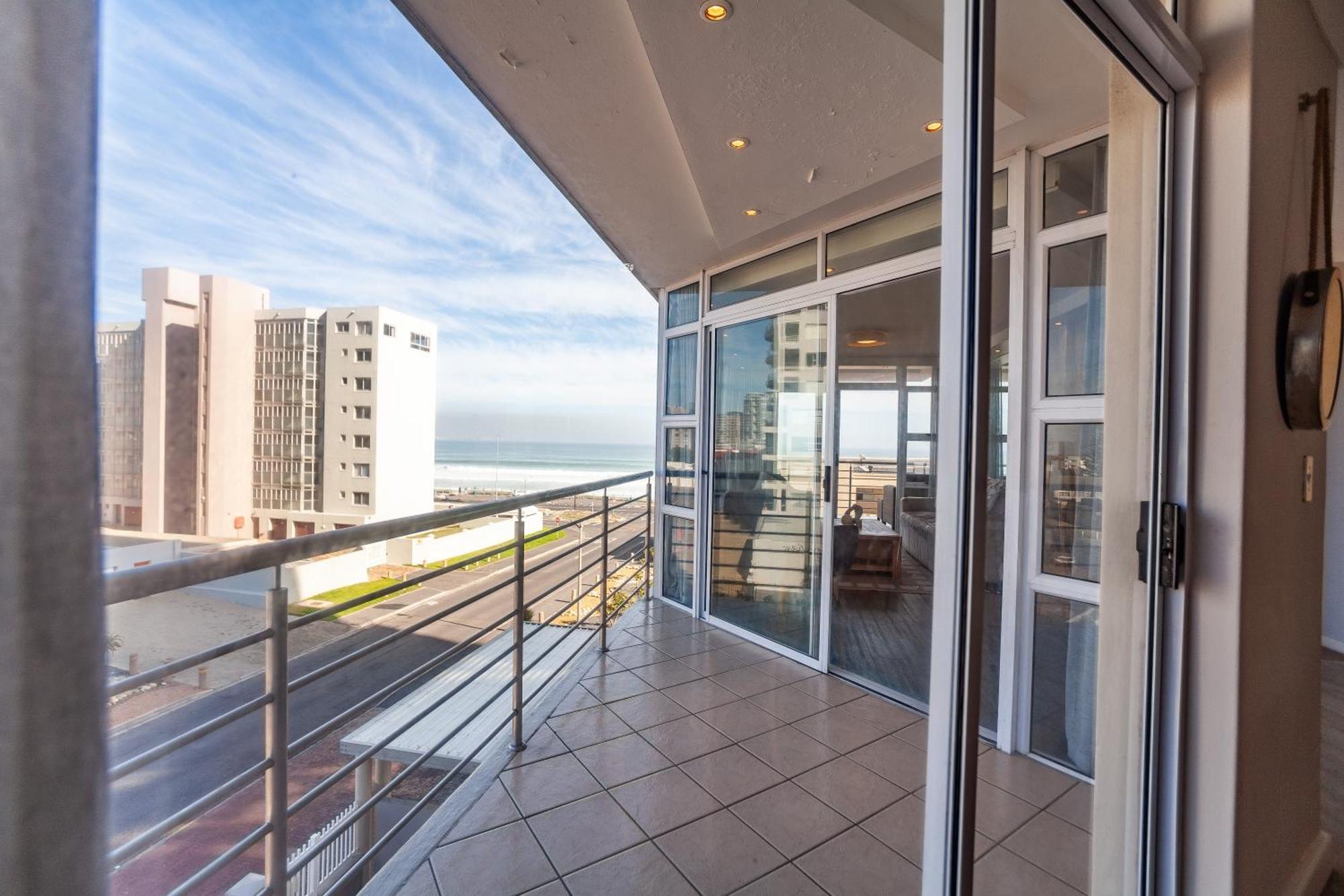 Luxury Ocean View Beachfront 2 Bed Apartment -206 The Waves, Blouberg, Cape Town โบลแบร์กสตรานด์ ภายนอก รูปภาพ