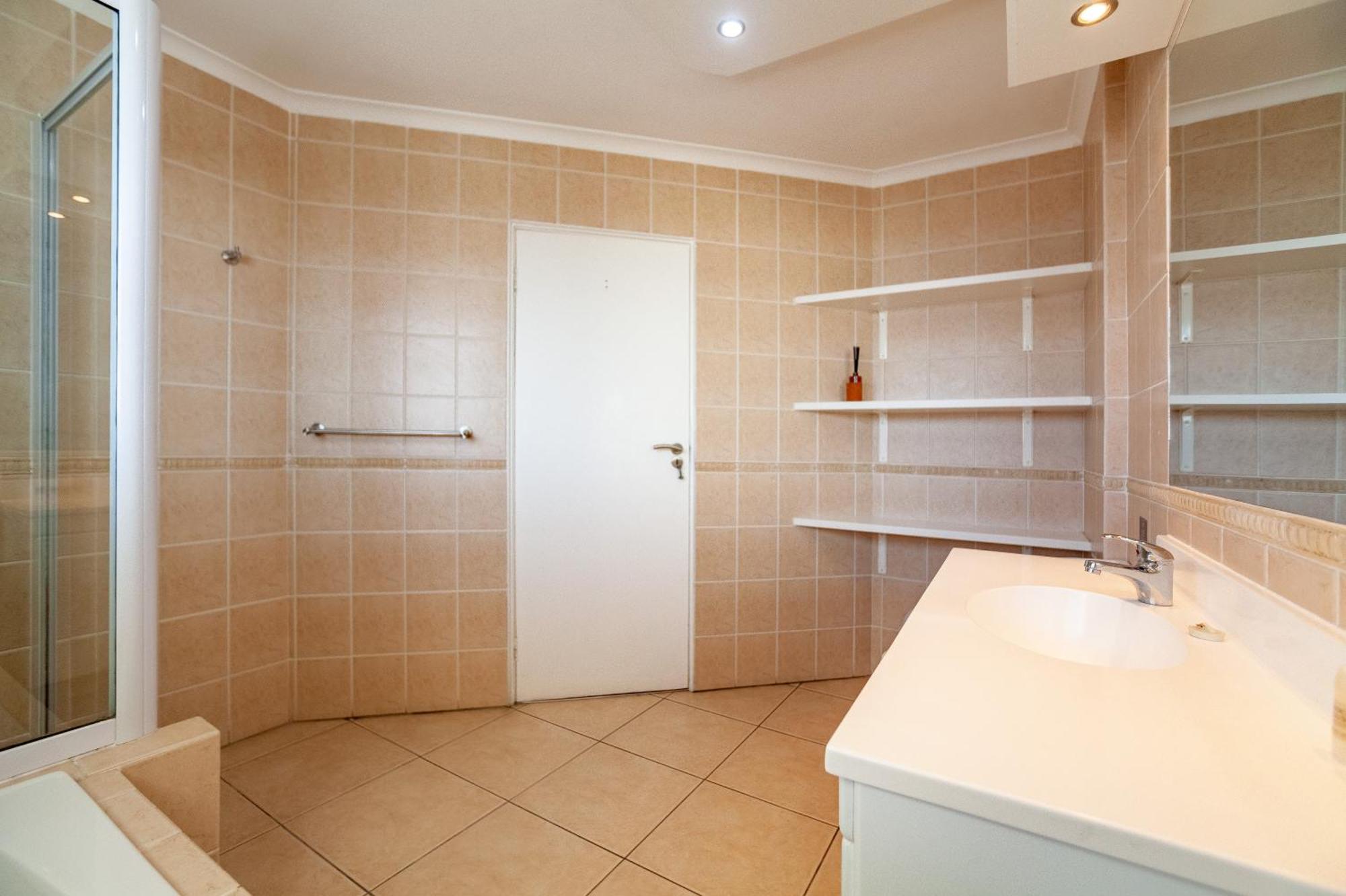 Luxury Ocean View Beachfront 2 Bed Apartment -206 The Waves, Blouberg, Cape Town โบลแบร์กสตรานด์ ภายนอก รูปภาพ