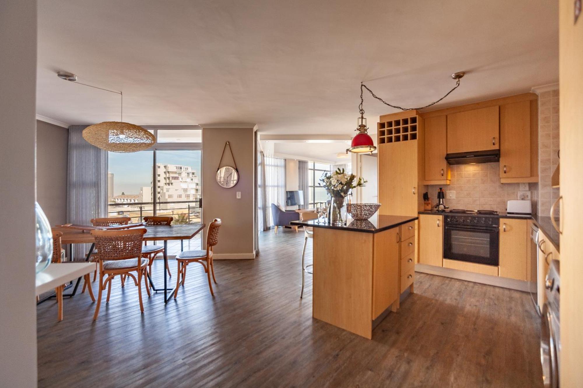 Luxury Ocean View Beachfront 2 Bed Apartment -206 The Waves, Blouberg, Cape Town โบลแบร์กสตรานด์ ภายนอก รูปภาพ